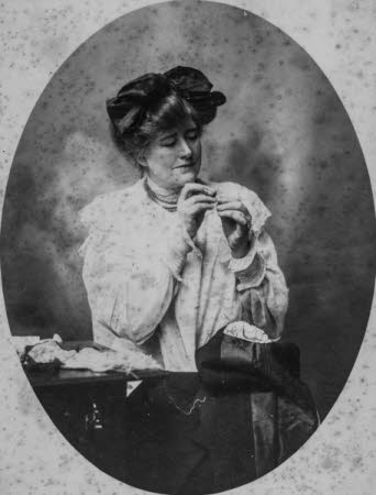 ellen terry.jpeg