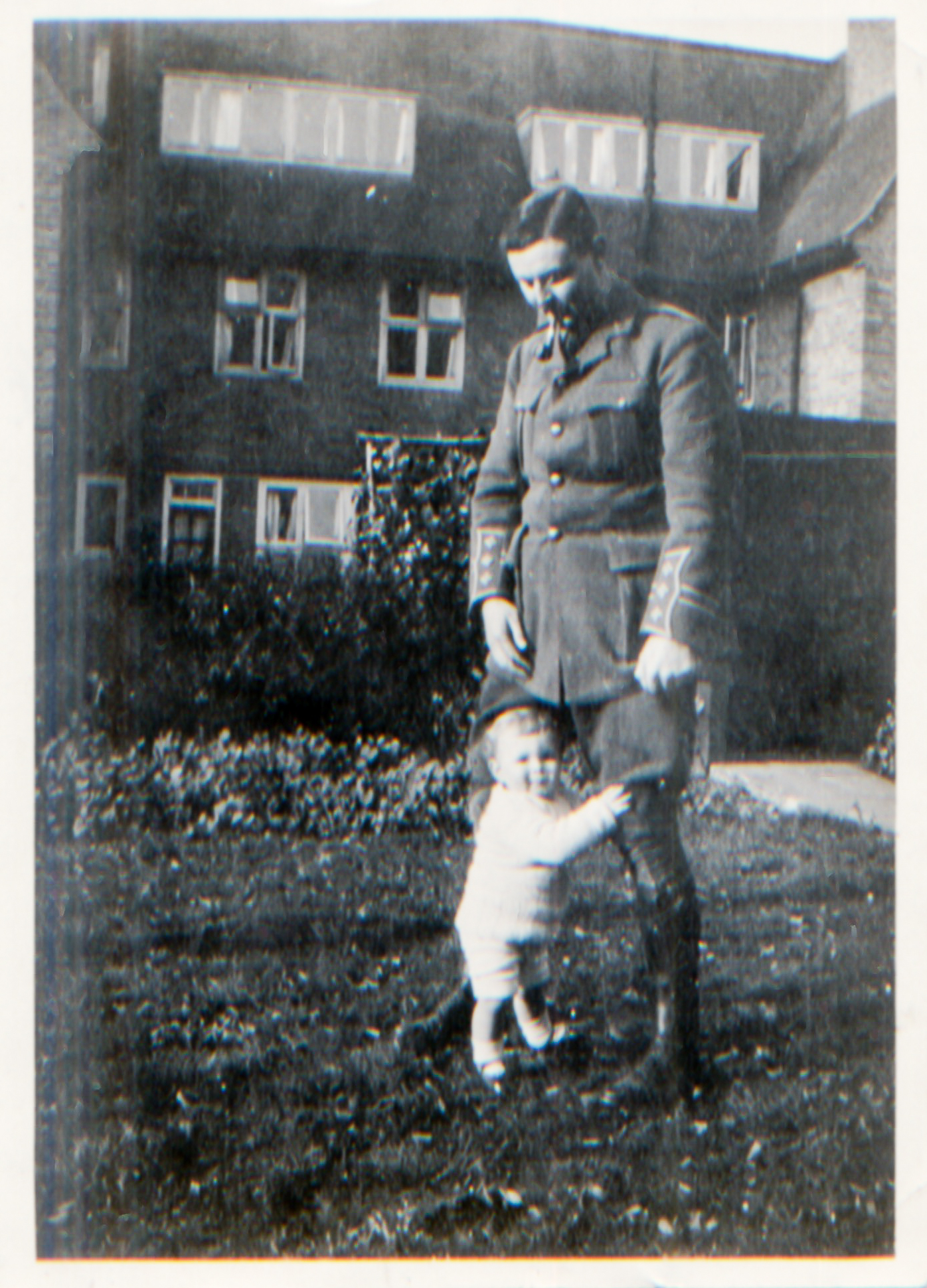 Philip 11 Months Sept 1914 with Dennis