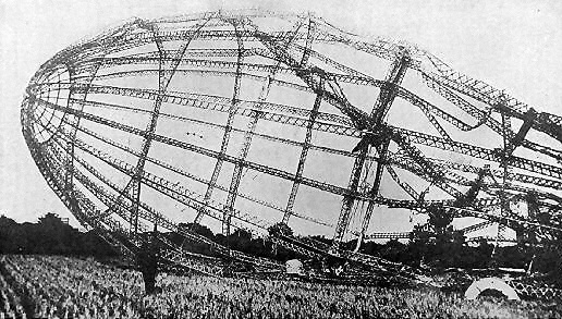 Zeppelin_wreck_23_sept_1916